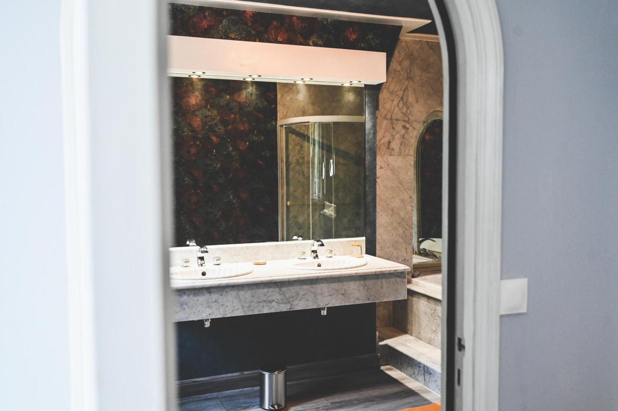 Bed and Breakfast La Fontaine Dort Tessy-sur-Vire Esterno foto