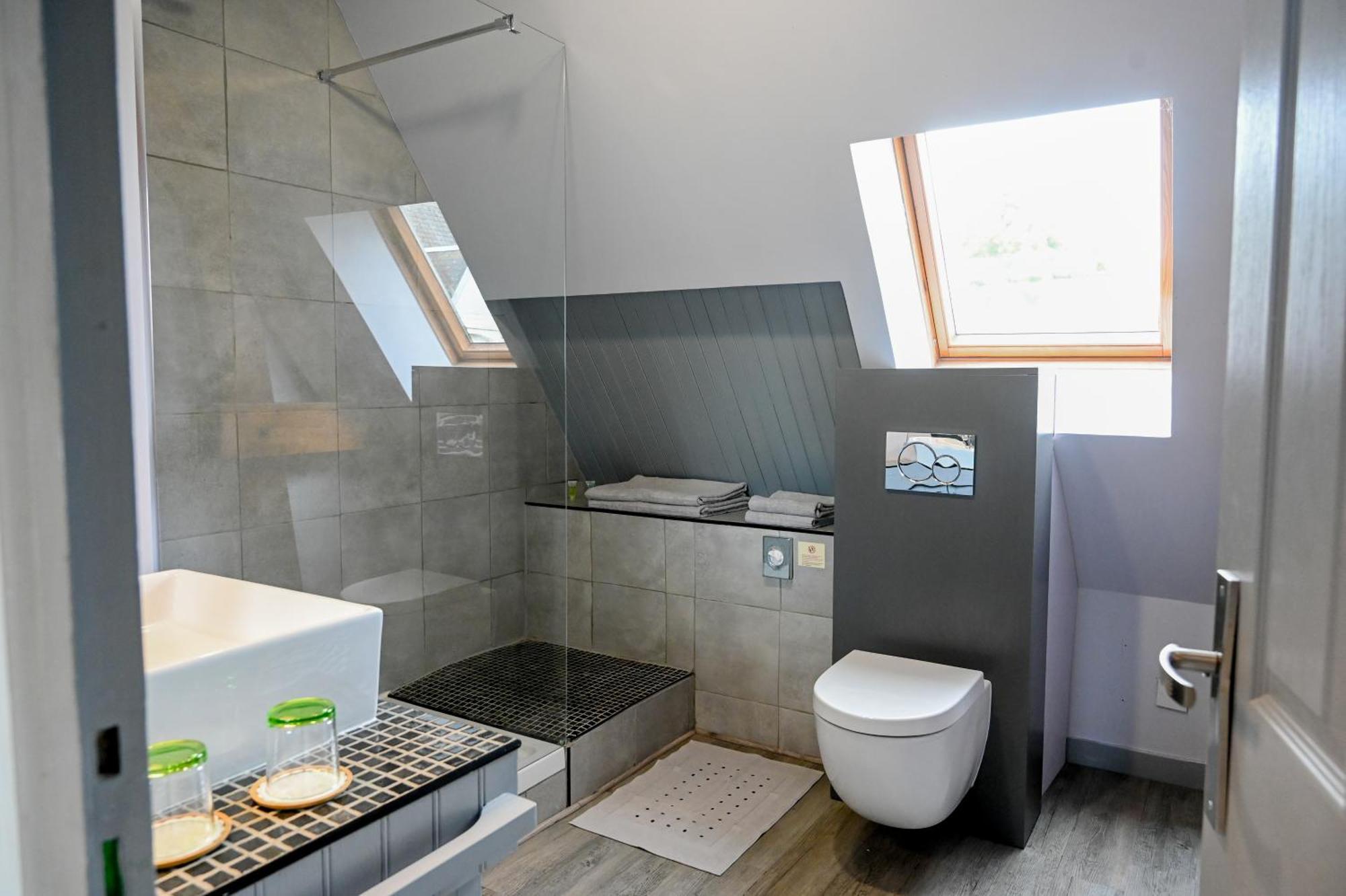 Bed and Breakfast La Fontaine Dort Tessy-sur-Vire Esterno foto
